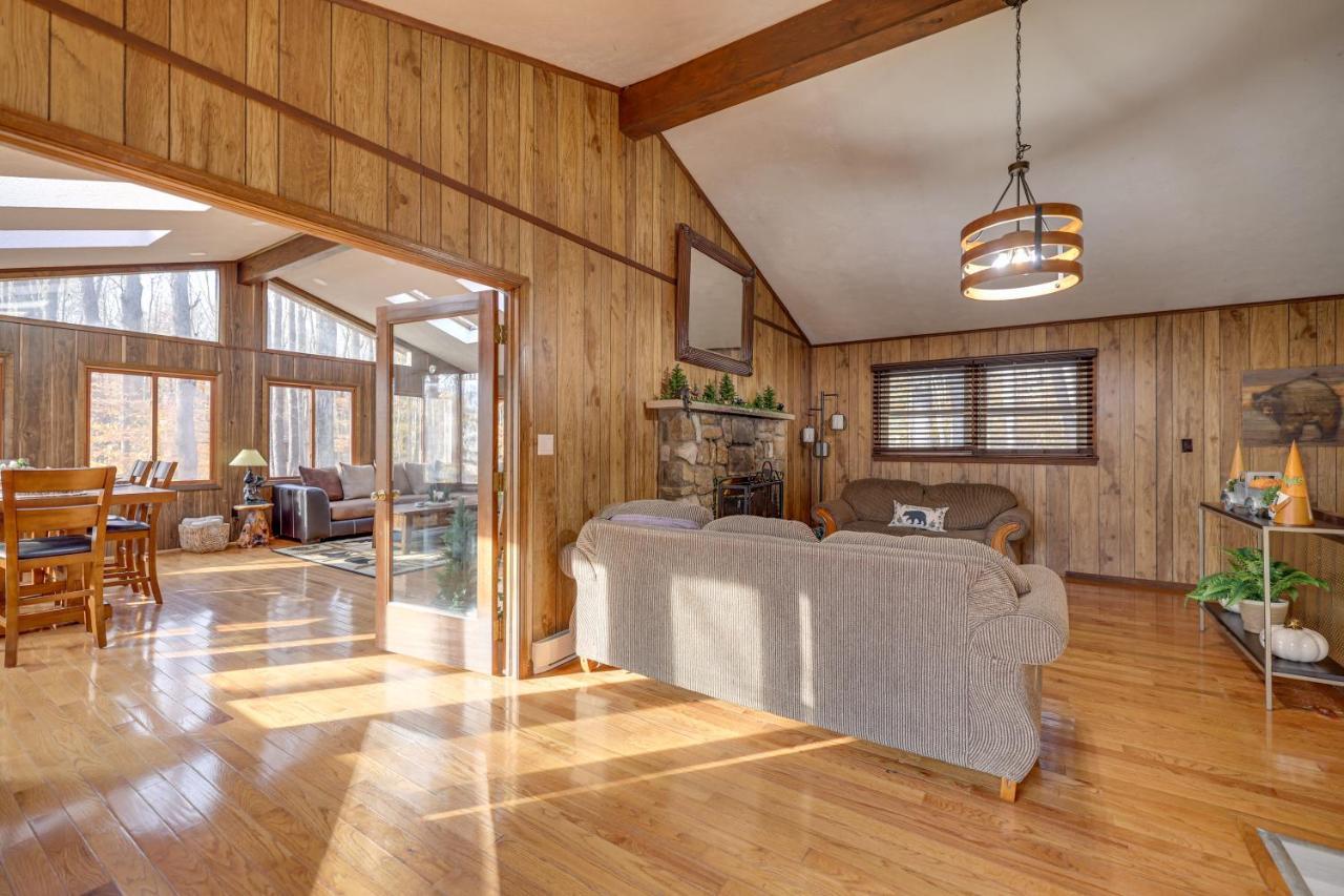 Bear Haven Cabin - Lake, Ac, Pool With Game Room! Сasa de vacaciones Gouldsboro