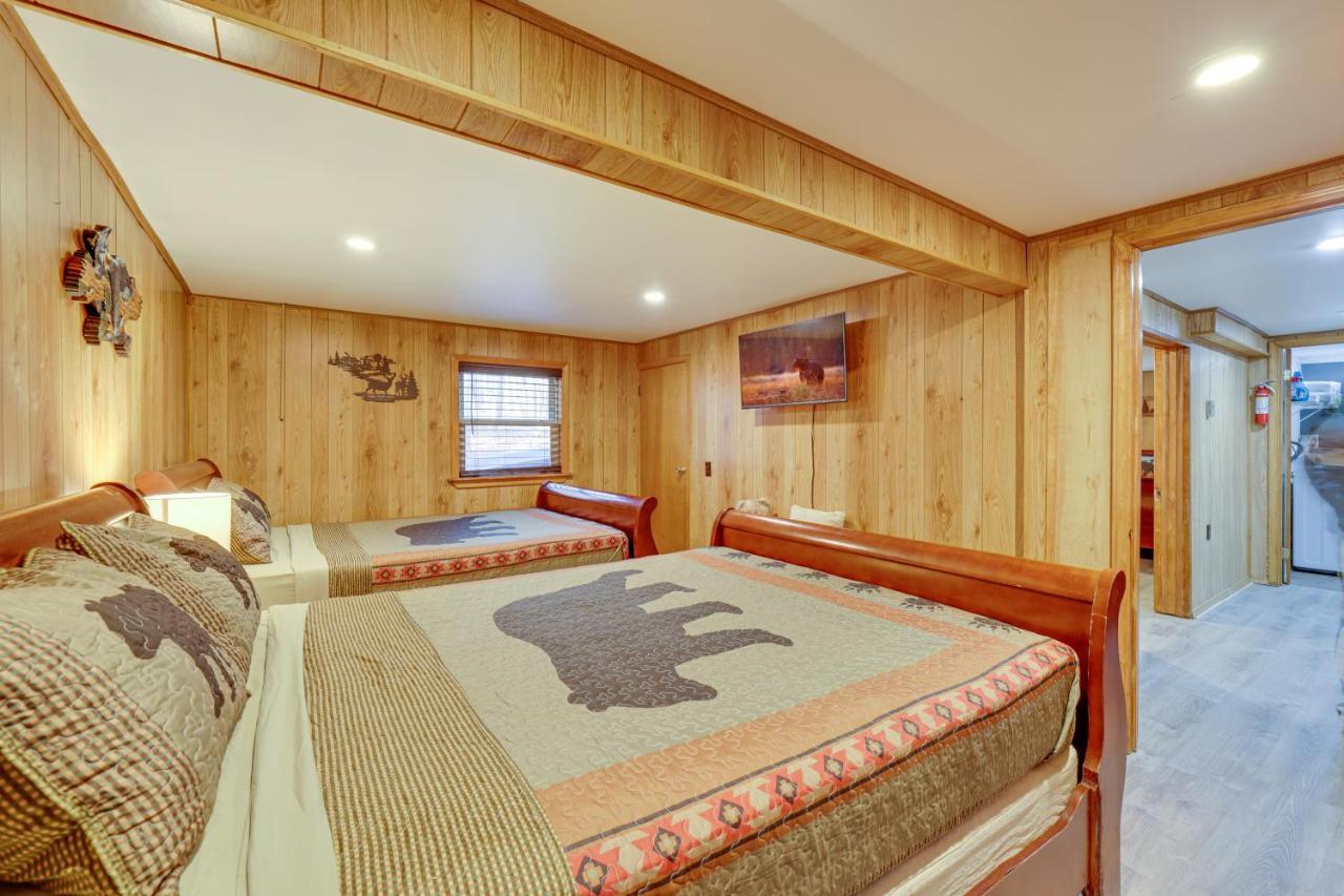 Bear Haven Cabin - Lake, Ac, Pool With Game Room!